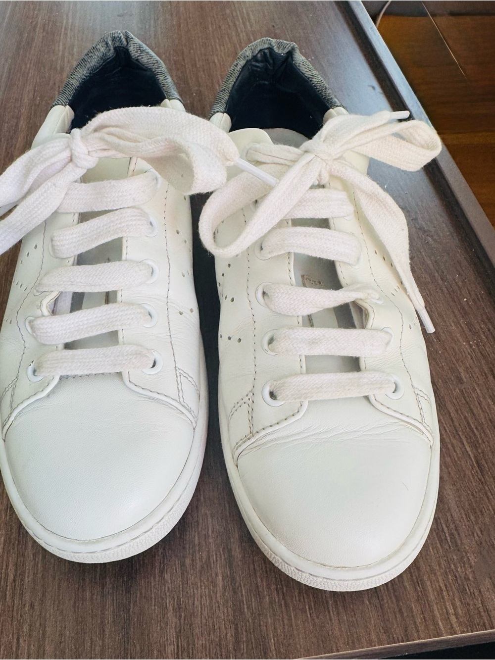 Vince White Leather Sneakers with Black Heel Collar